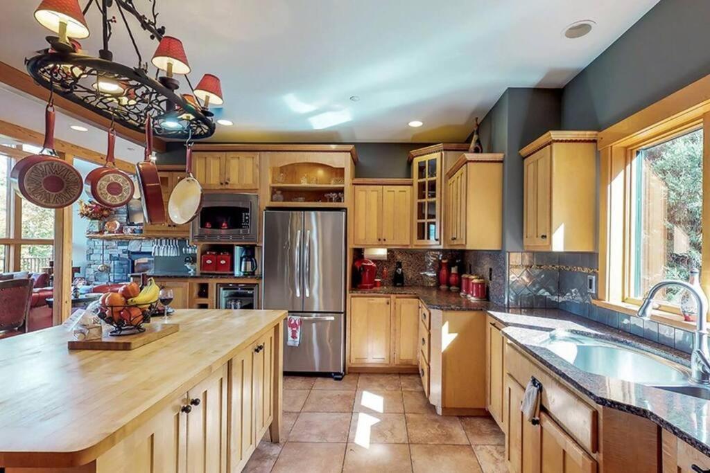 The Glen House -9 Bdrm Estate Sleep 26 Movie Theater,Pool,Golf,Ski Newry Dış mekan fotoğraf